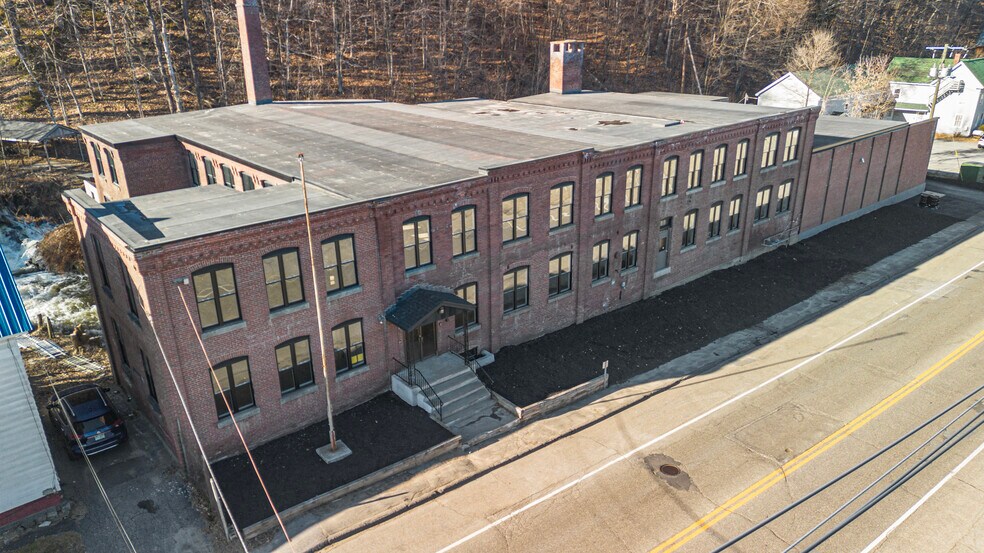 Primary Photo Of 174 N Main St, Franklin Light Manufacturing For Sale