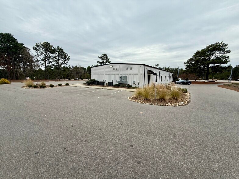 More Photos Of 2105 Juniper Lake Rd, West End Medical For Lease