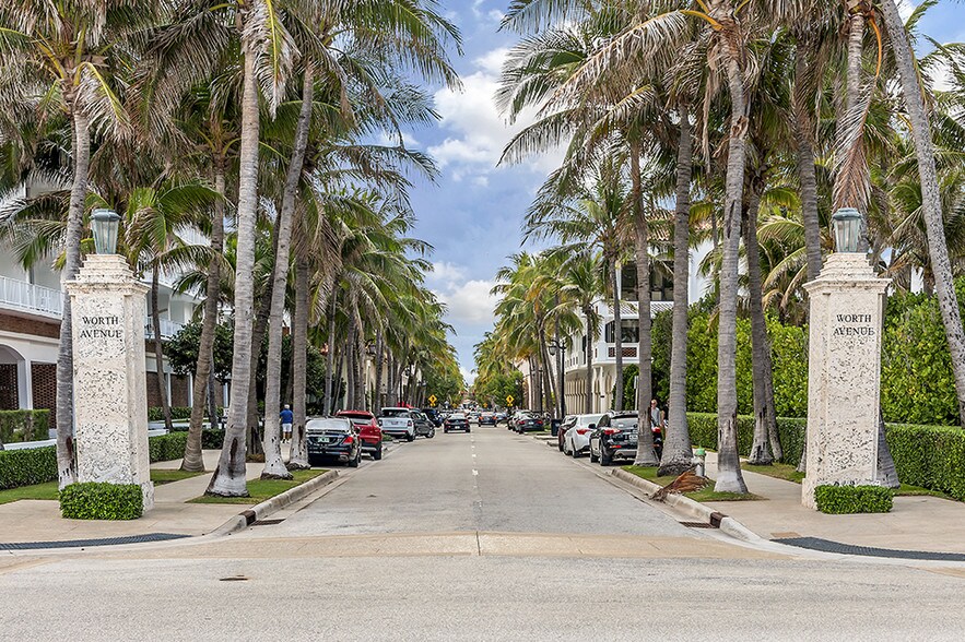 More Photos Of 125 Worth Ave, Palm Beach Office For Lease