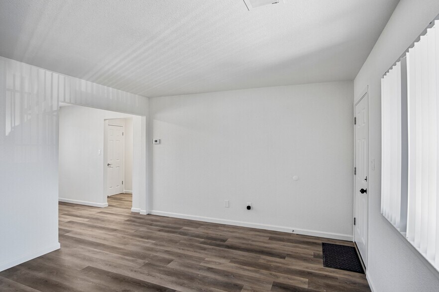 More Photos Of 116 Covena Ave, Modesto Apartments For Sale