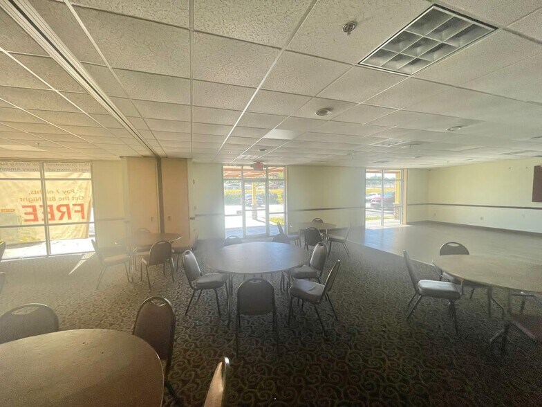 More Photos Of 1700 US-280, Phenix City Hotel For Sale