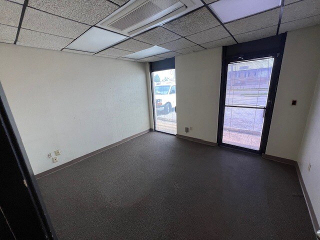 More Photos Of 3095 Stonebrook Cir, Memphis Flex For Lease