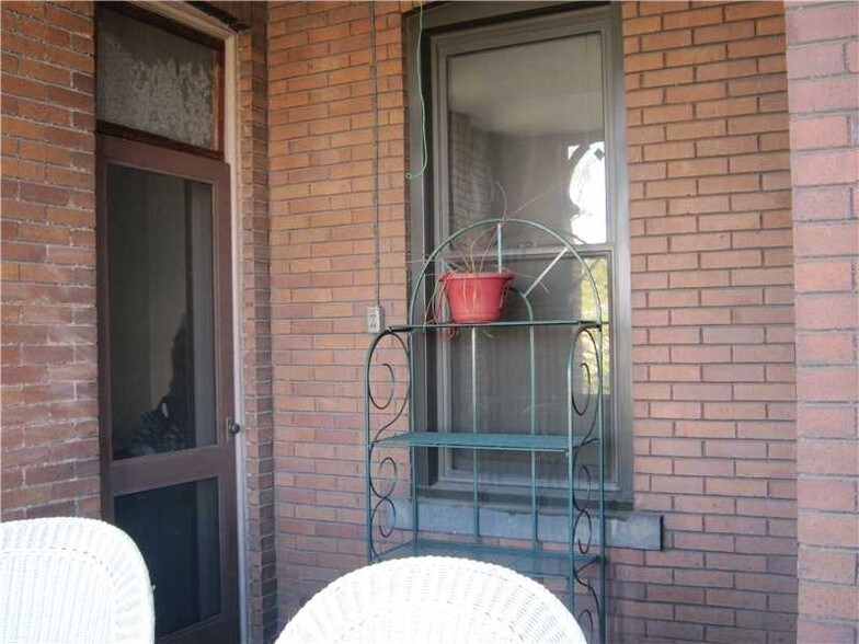 More Photos Of 704 Market St, Mckeesport Specialty For Sale