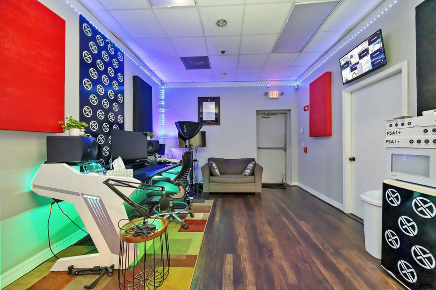 More Photos Of 7746 Almeda Genoa Rd, Houston Religious Facility For Sale