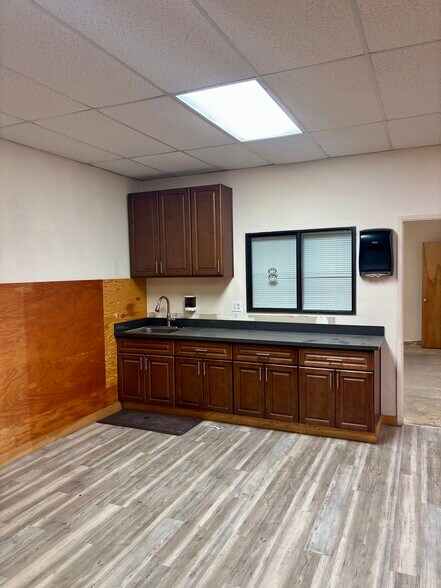 More Photos Of 2301-2303 Tripaldi Way, Hayward Warehouse For Lease