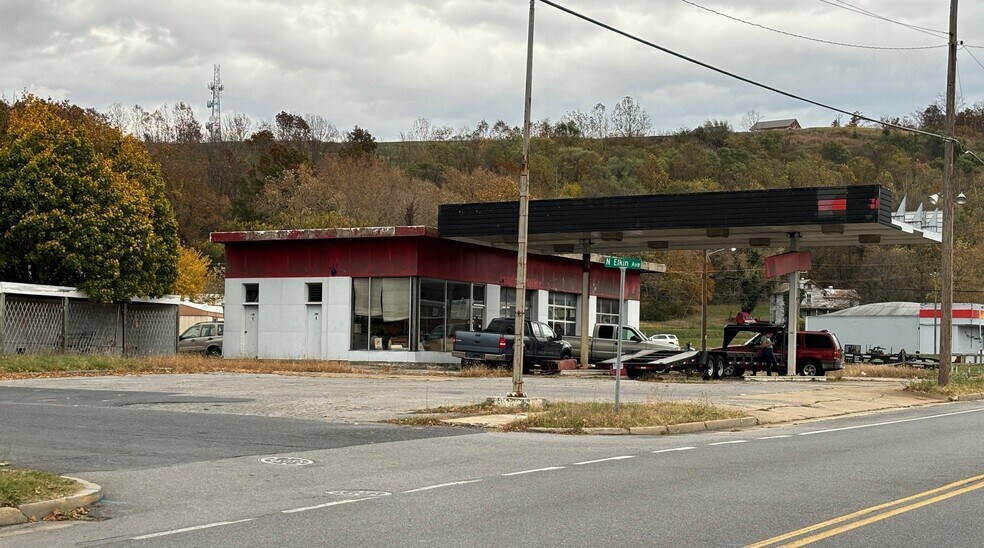 More Photos Of 1001 E Main St, Waynesboro Auto Repair For Sale