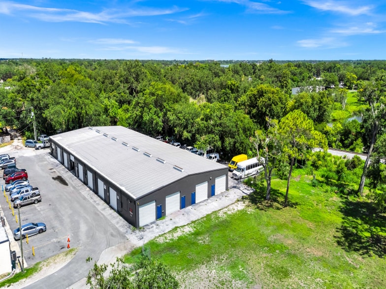 More Photos Of 520 Alicia Rd, Lakeland Warehouse For Sale
