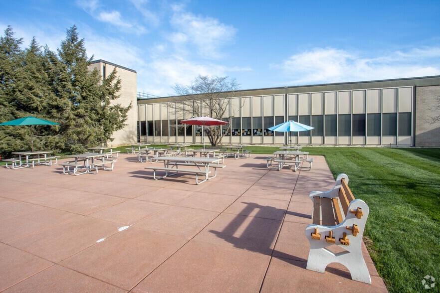 More Photos Of 1004 New Holland Ave, Lancaster Unknown For Lease