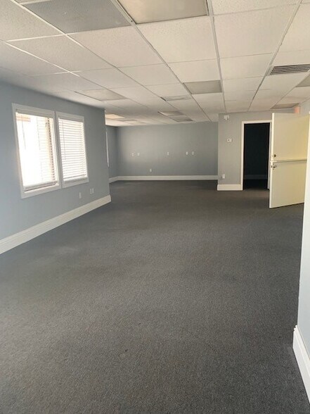 More Photos Of 12029 Majestic Blvd, Hudson Office For Lease