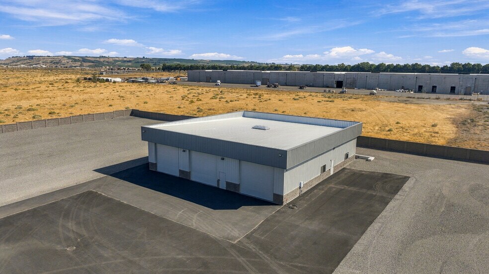More Photos Of 1440 Battelle Blvd, Richland Manufacturing For Sale