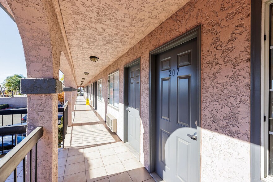More Photos Of 4780 W Mission Blvd, Montclair Office Residential For Lease