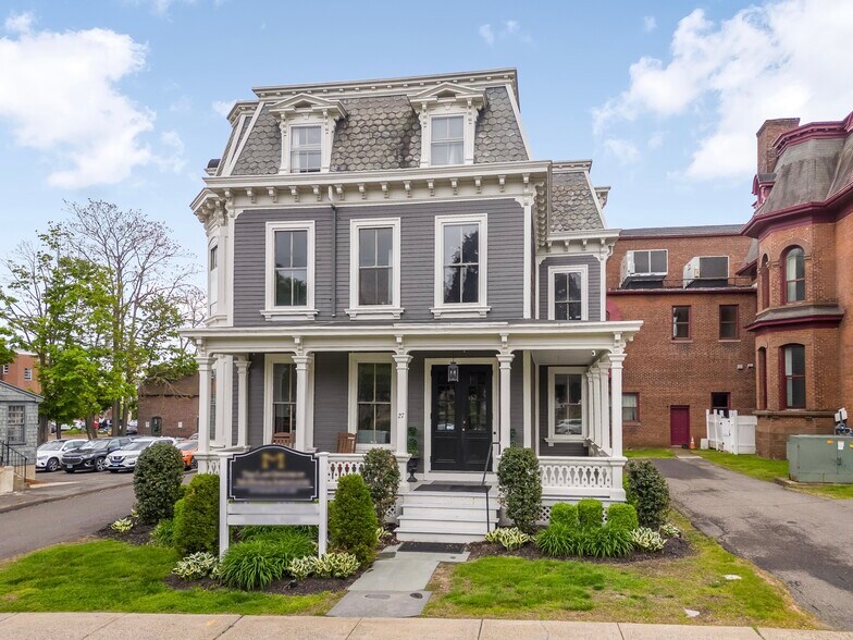 Primary Photo Of 27 Pleasant St, Middletown Office For Sale