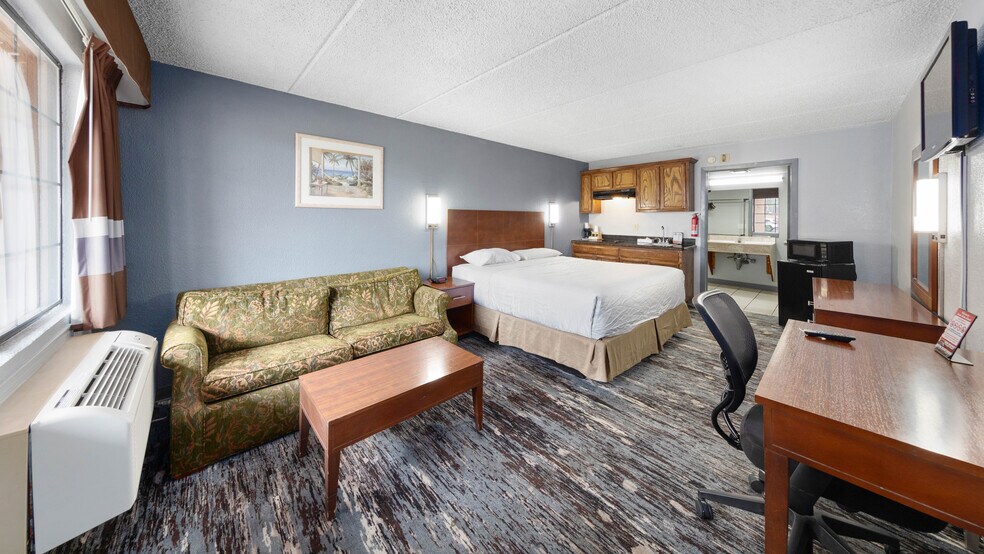 More Photos Of 4109 Padre Blvd, South Padre Island Hotel For Sale