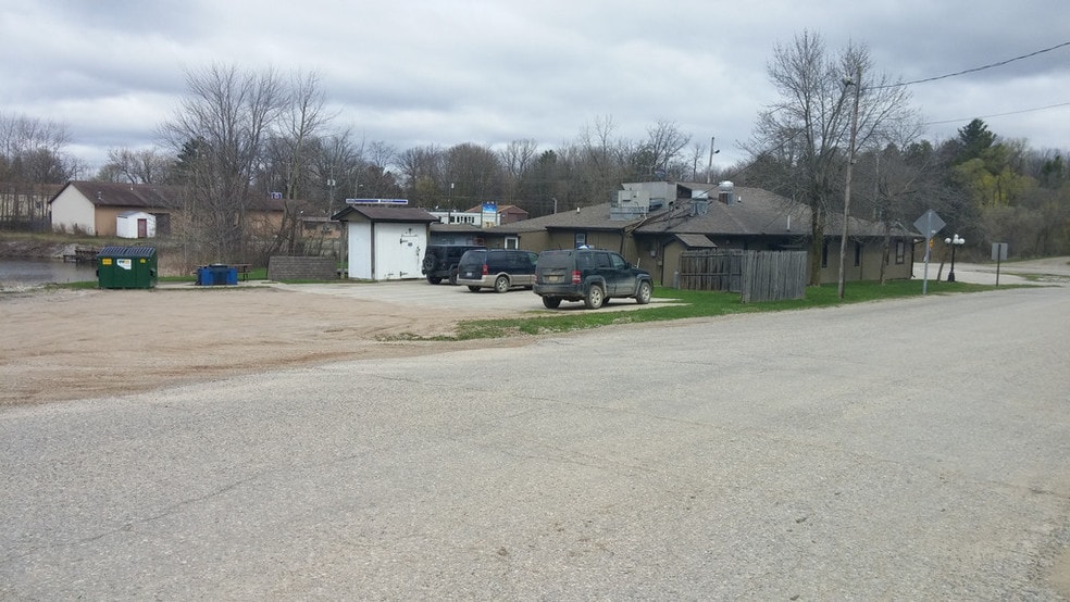 More Photos Of 1108 Estey Rd, Beaverton Restaurant For Sale