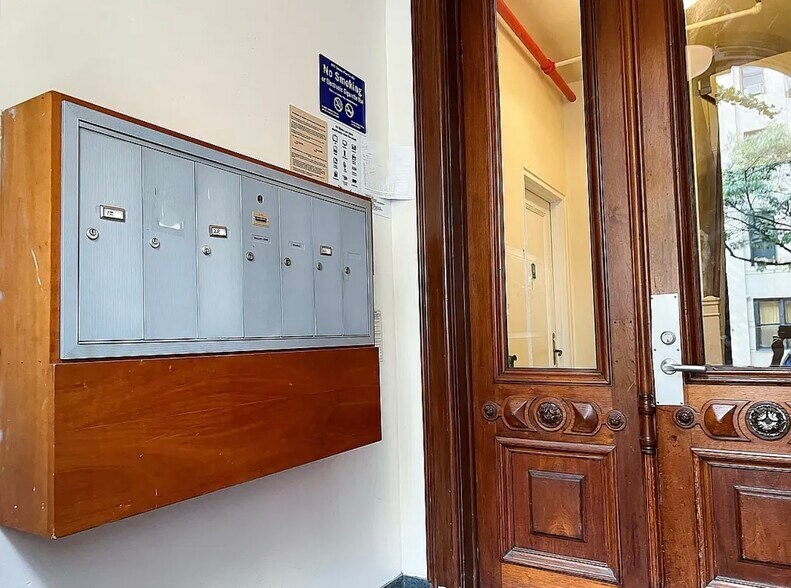 More Photos Of 346 E 51st St, New York Apartments For Sale