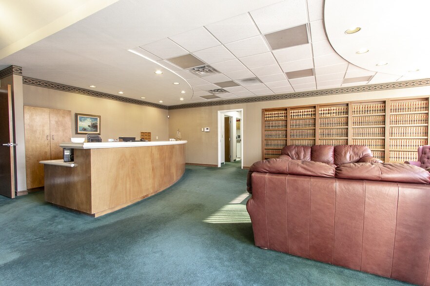 More Photos Of 4171 N Mesa St, El Paso Office For Sale