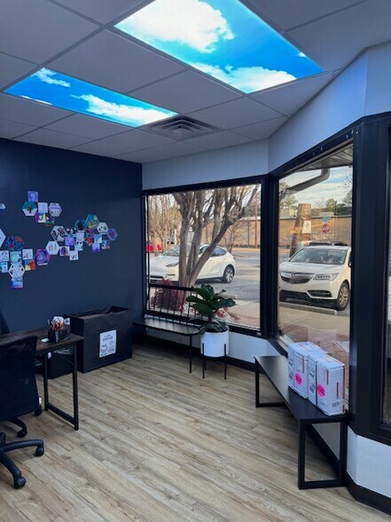 More Photos Of 205 Market Pl, Roswell Schools For Sale