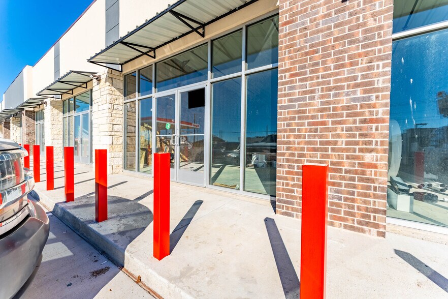 More Photos Of 10689 S State Highway 205, Rockwall Storefront Retail Office For Lease