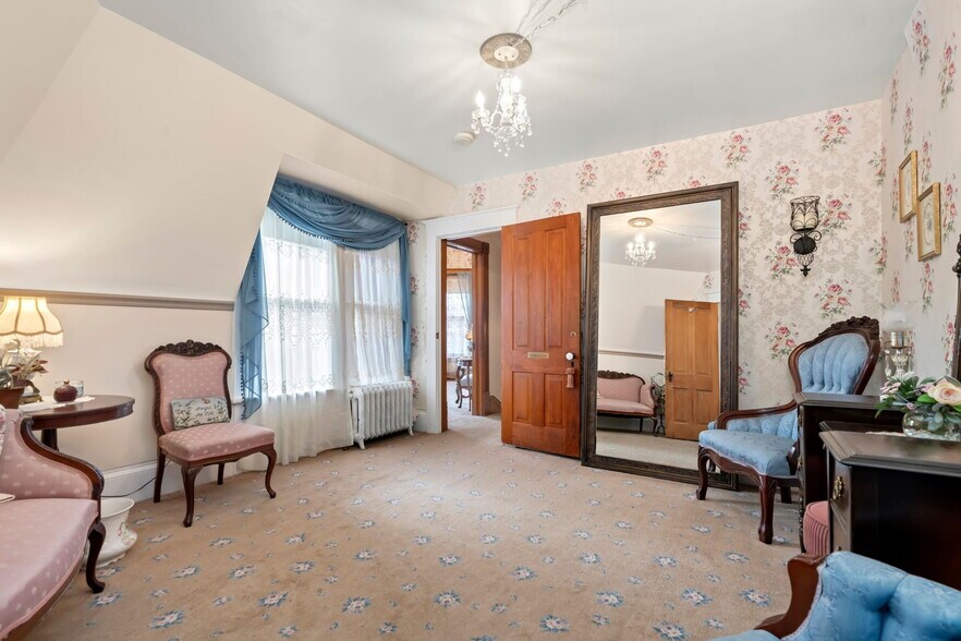 More Photos Of 746 Washington Ave, Loveland Specialty For Sale