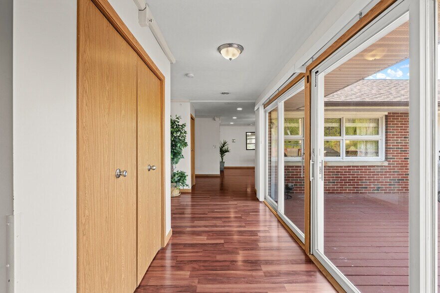 More Photos Of 327 S Miller Rd, Fairlawn Assisted Living For Sale