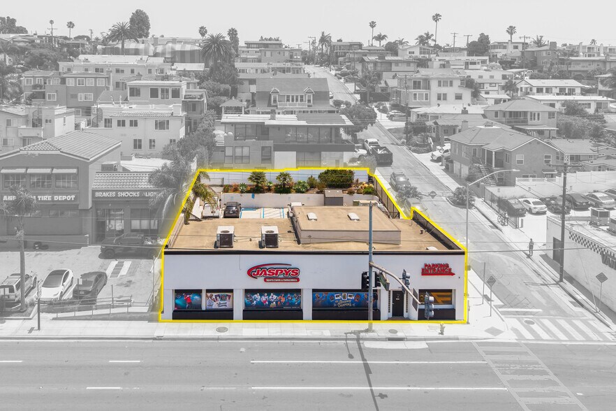 More Photos Of 1402 Pacific Coast Hwy, Hermosa Beach Freestanding For Lease