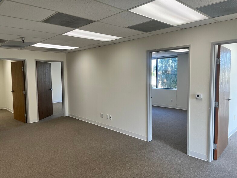 More Photos Of 2512 Artesia Blvd, Redondo Beach Office For Lease
