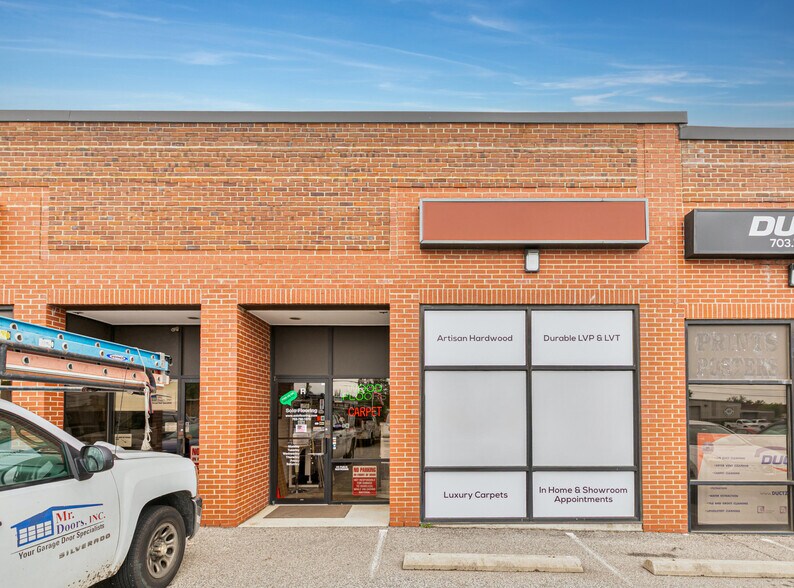 More Photos Of 7200-7220 Telegraph Square Dr, Lorton Showroom For Lease