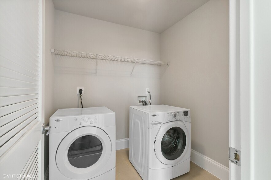 More Photos Of 5927 Almeda Rd, Houston Apartments For Lease