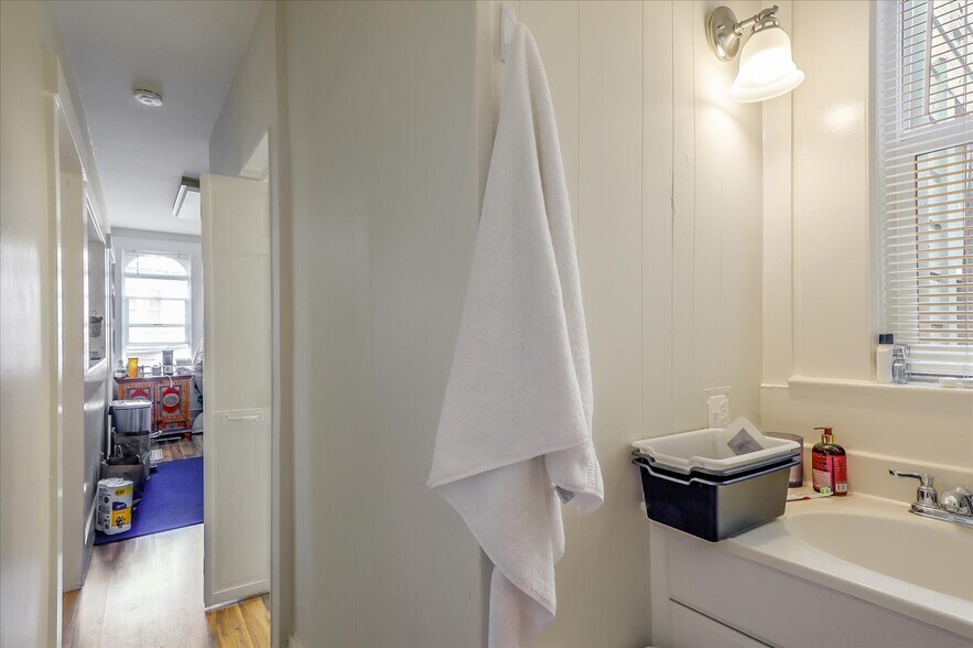 More Photos Of 1300 Church St, San Francisco Apartments For Sale