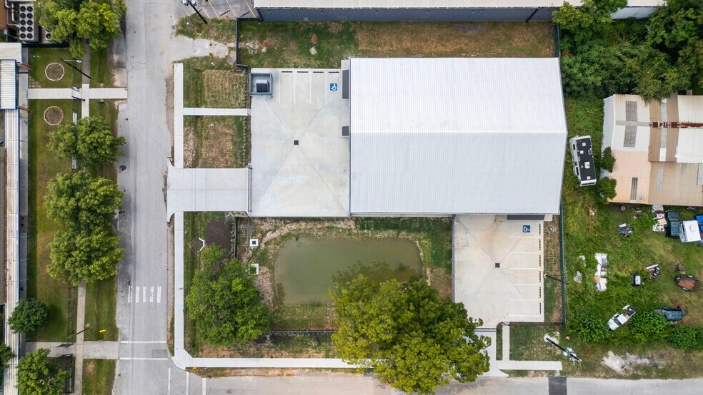 More Photos Of 8117 Magnolia St, Houston Warehouse For Lease
