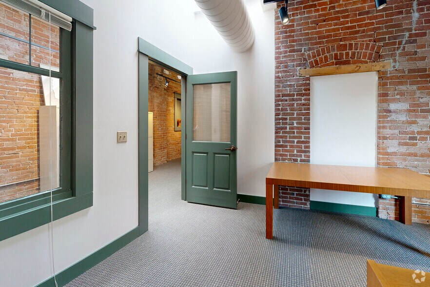 More Photos Of 1525 17th St, Denver Loft Creative Space For Lease