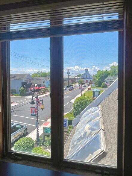 More Photos Of 29 Beach Rd, Monmouth Beach Office For Lease