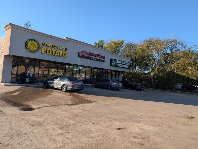 More Photos Of 14708 Hiram Clarke Rd, Houston General Retail For Lease