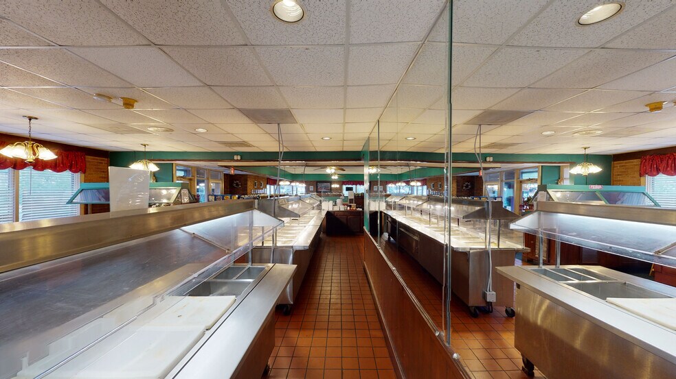 More Photos Of 1102 W Spring St, Monroe Restaurant For Sale