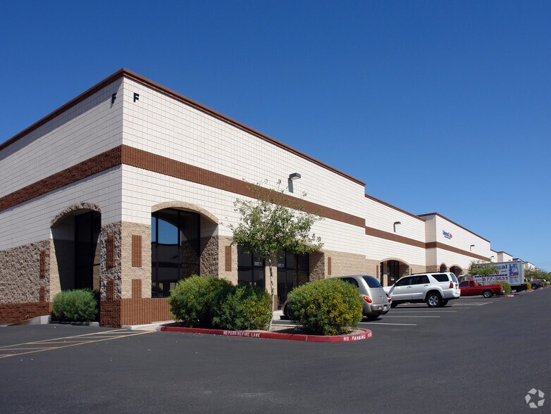 More Photos Of 8550 N 91st Ave, Peoria Warehouse For Lease