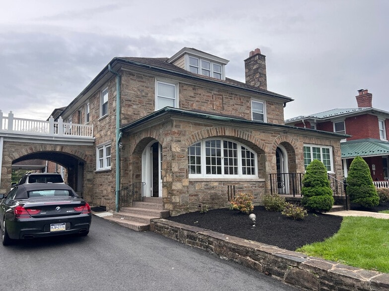 More Photos Of 1030 E Lincoln Hwy, Coatesville Funeral Home For Sale