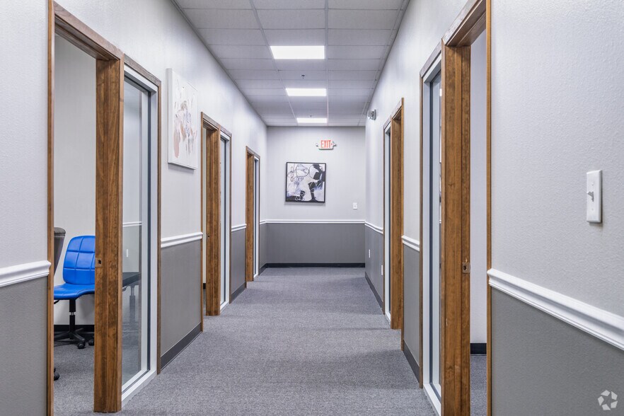 More Photos Of 10000 Emmett F Lowry Expy, Texas City Unknown For Lease