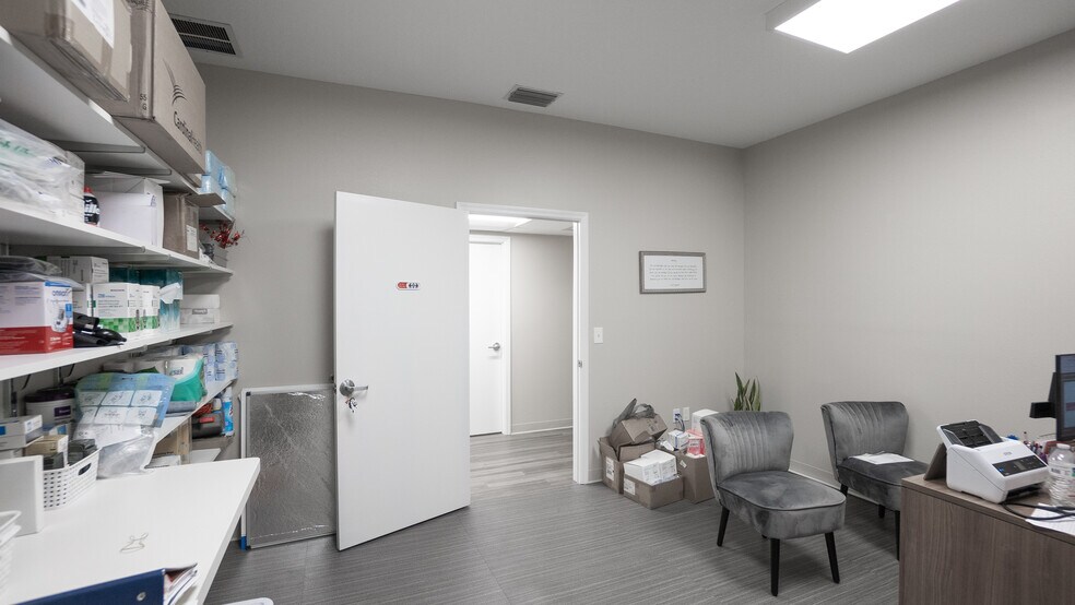 More Photos Of 37810 Medical Arts Ct, Zephyrhills Medical For Sale