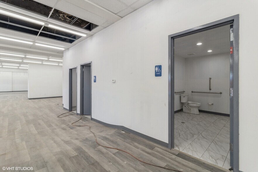 More Photos Of 4650 S Indiana Ave, Chicago Storefront For Lease