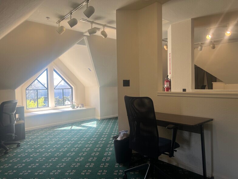 More Photos Of 909 14th St, Modesto Office For Lease