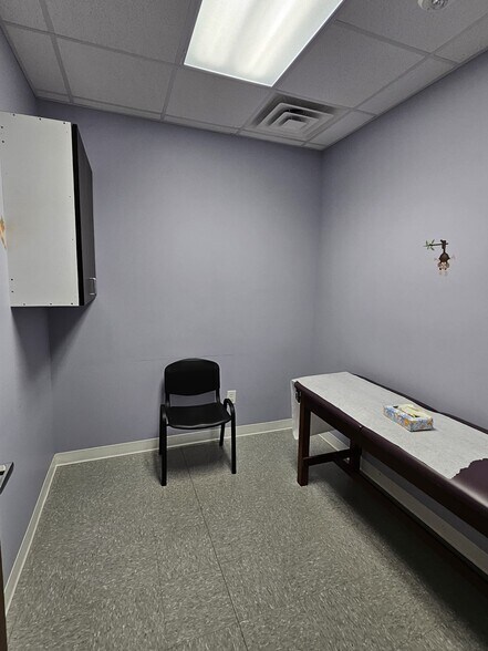 More Photos Of 3117 Rogers Rd, Wake Forest Office For Sale