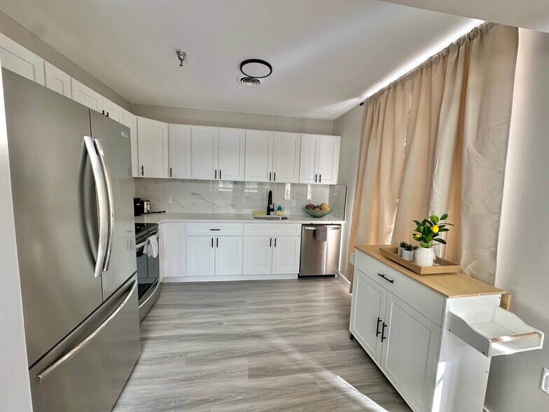 More Photos Of 201 Park Ave, Albany Apartments For Sale