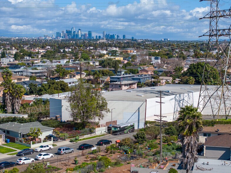 More Photos Of 5461 W Jefferson Blvd, Los Angeles Warehouse For Lease