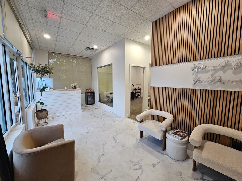 More Photos Of 3960 Old Milton Pky, Alpharetta Storefront Retail Office For Lease