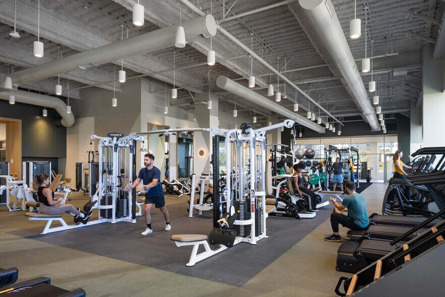 More Photos Of 384 Oyster Point Blvd, South San Francisco Unknown For Lease