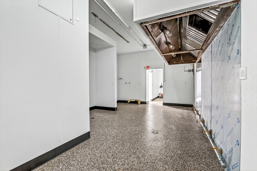 More Photos Of 1453 20th St, Vero Beach Restaurant For Lease