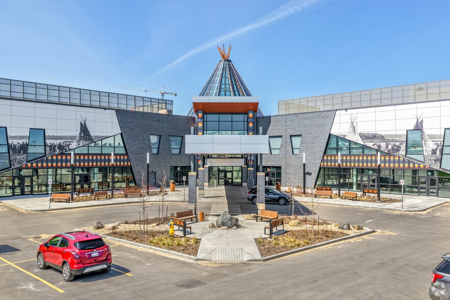 Primary Photo Of 7350 Winterburn Rd NW, Enoch Hospital For Lease