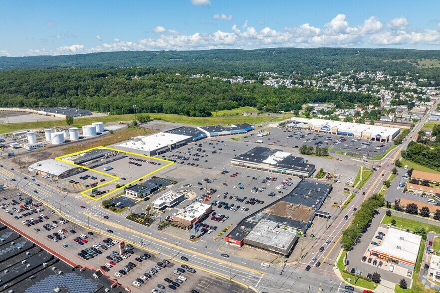 More Photos Of 274 W Side Mall, Edwardsville General Retail For Sale
