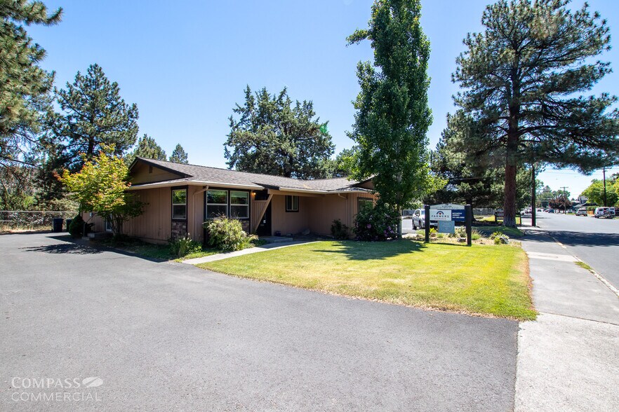 More Photos Of 1208 NE 4th St, Bend Office For Sale