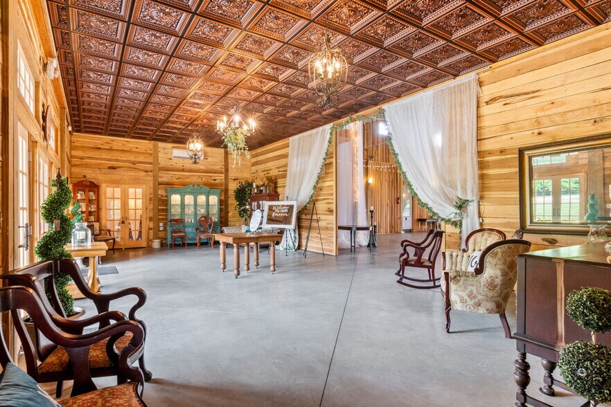 More Photos Of 6863 E Highway 80, Russell Springs Lodge Meeting Hall For Sale